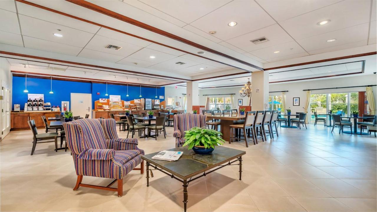 Holiday Inn Express & Suites Miami Kendall By Ihg Country Walk Exteriör bild