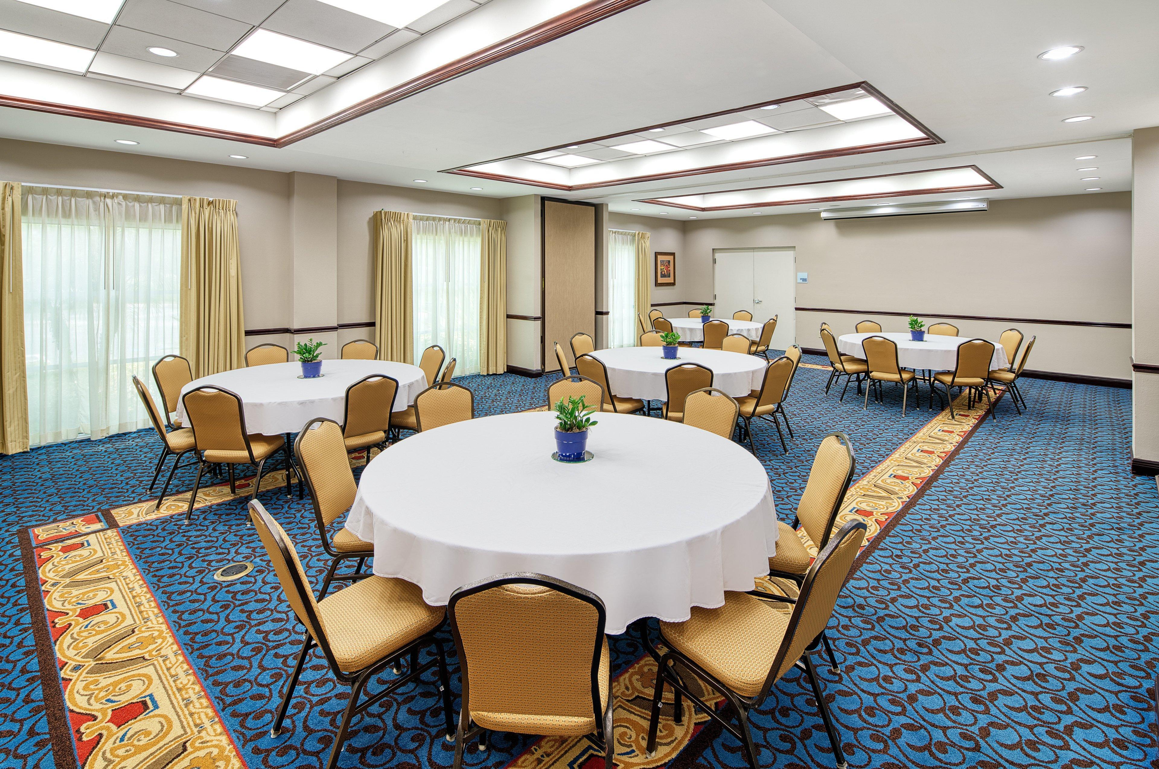 Holiday Inn Express & Suites Miami Kendall By Ihg Country Walk Exteriör bild