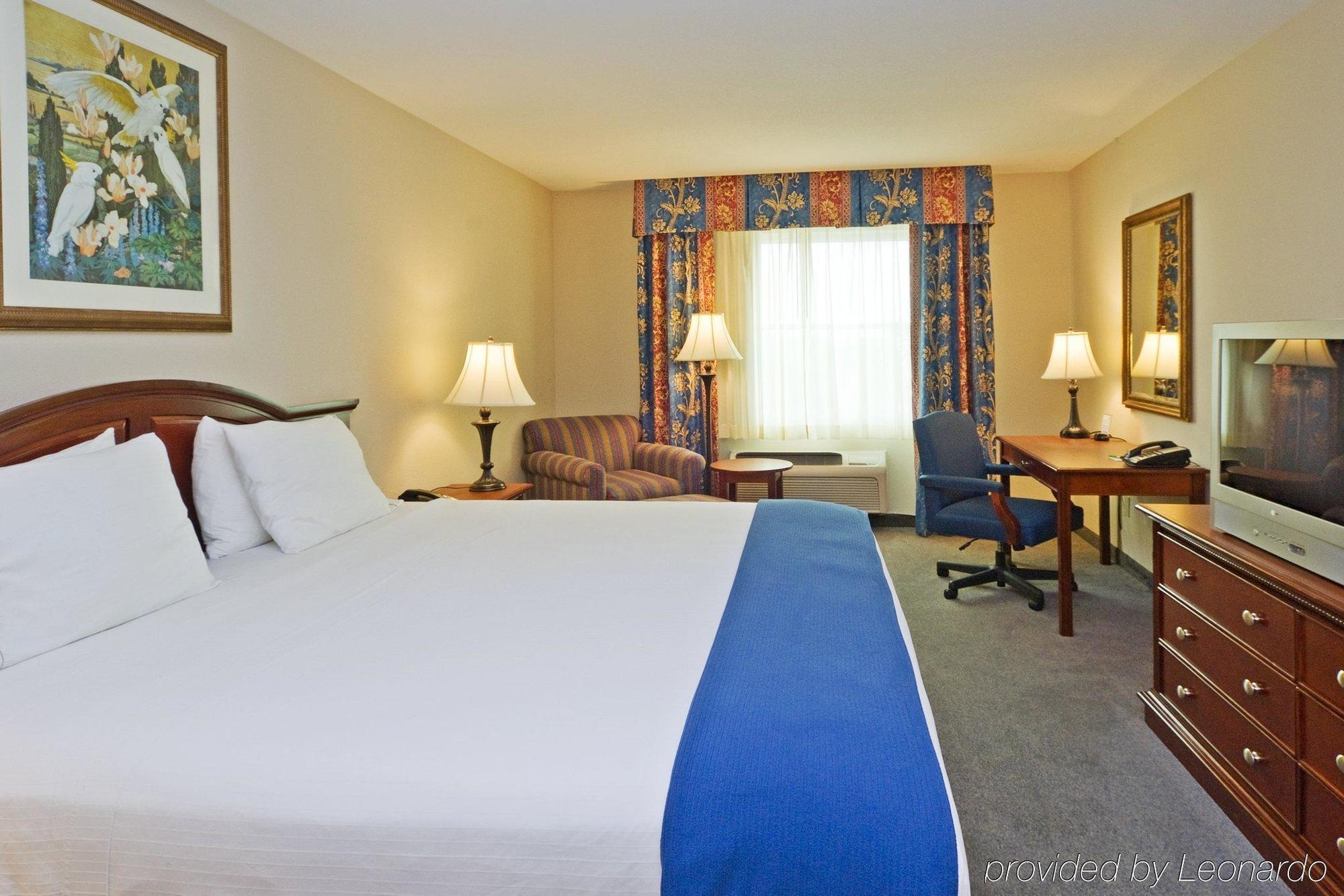 Holiday Inn Express & Suites Miami Kendall By Ihg Country Walk Rum bild