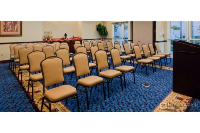 Holiday Inn Express & Suites Miami Kendall By Ihg Country Walk Exteriör bild