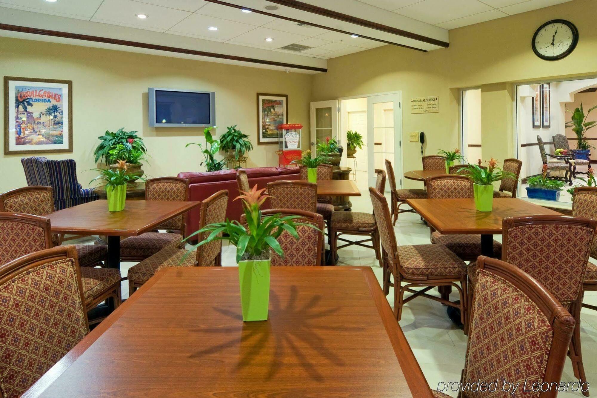 Holiday Inn Express & Suites Miami Kendall By Ihg Country Walk Exteriör bild
